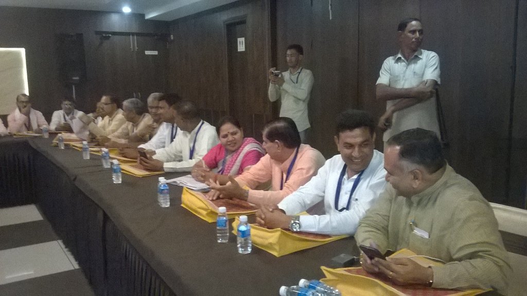 amitdhawan12's tweet image. Hisar. Bjp ke state karyekarini ke meeting shuru.