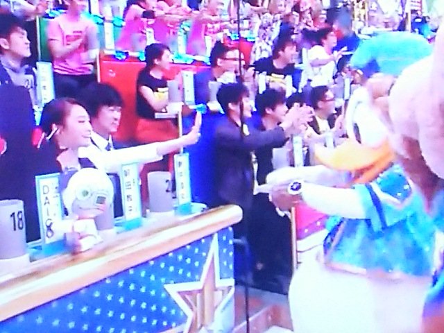 Kinsho 疫病退散 がんばろうニッポン オールスター感謝祭 前回放送ハイライト 東京ディズニーシー15周年 記念スペシャルショー開催 可愛いパフォーマンスに あっちゃんら出演者は大興奮e E ノ ノ 前田敦子