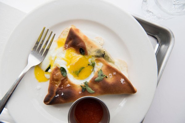 Tekoa is one of the best little cafes in Brooklyn. Glad to hear they're testing dinner menus now too! <a href="/TEKOA_NY/">@TEKOA_NY</a>