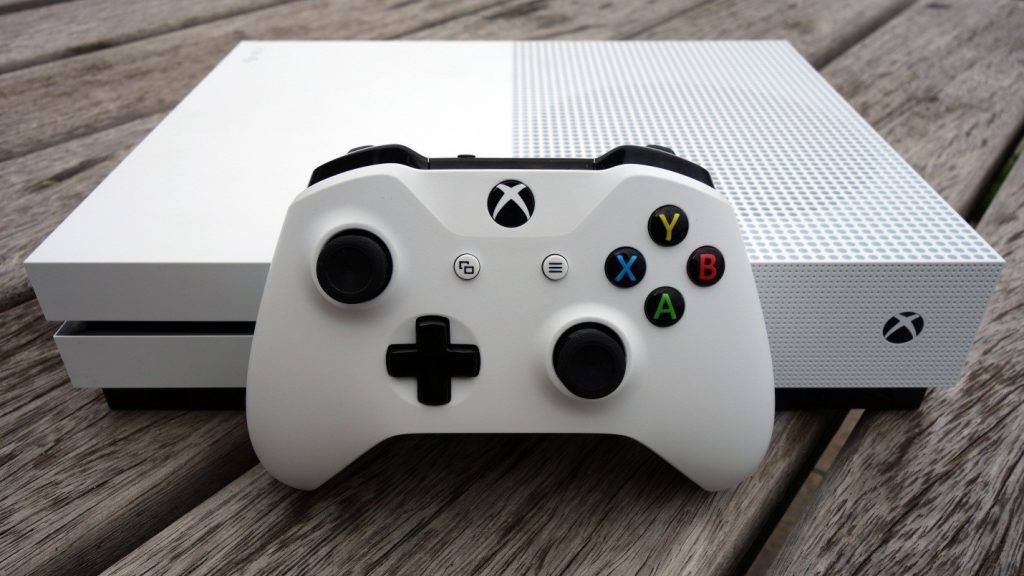 DaSourceMag's tweet photo. Xbox One S - https://t.co/0B87x3YtBf https://t.co/BSgYkF7bXU