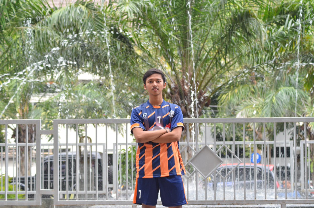 8. Alif Putra Raka - Hubungan Internasional 2015