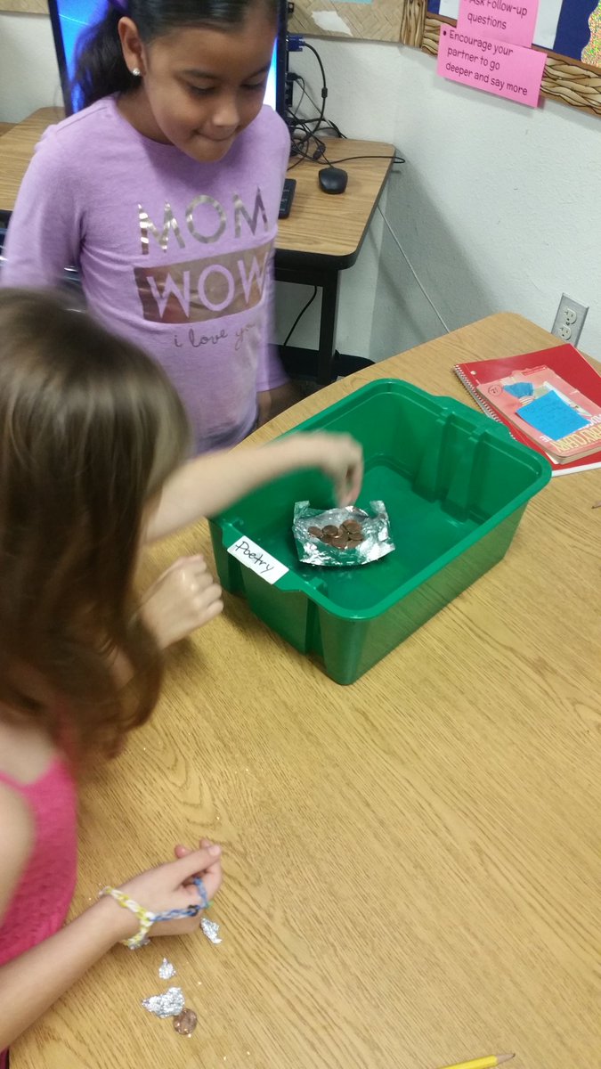 wsryan3rdgrade's tweet image. 3rd grade read the book Steadfast Tin Soldier &amp;amp; then made tin boats for our STEM challenge! Fun stuff! #wsryanstemjourney @WSRyan_DISD