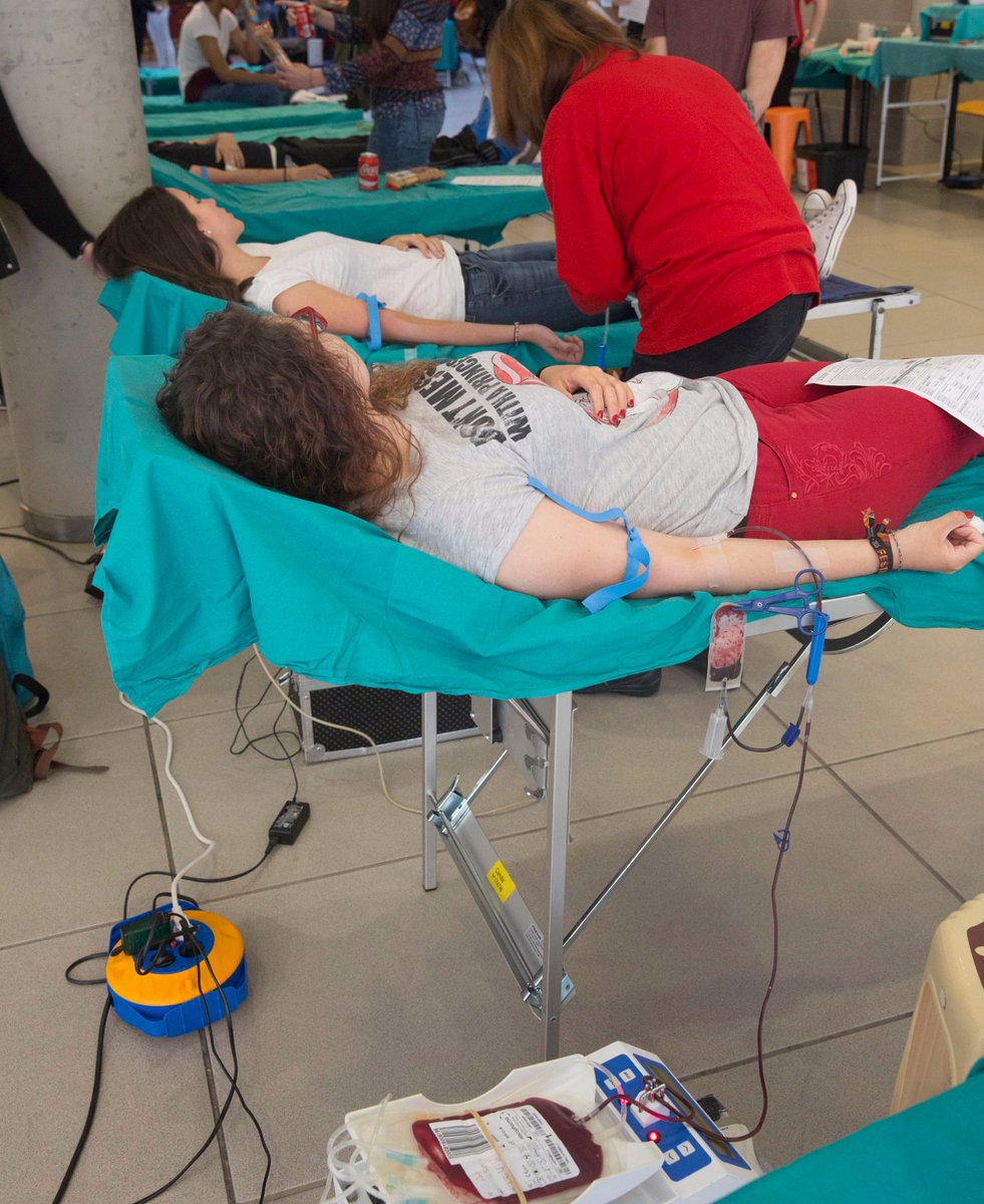 ❤💞❤. Demà, donació de sang en la FCS. 9.30 a 13.30 - 16.30 a 20.30 h. Al novembre, en la resta de centres. uji.es/agenda