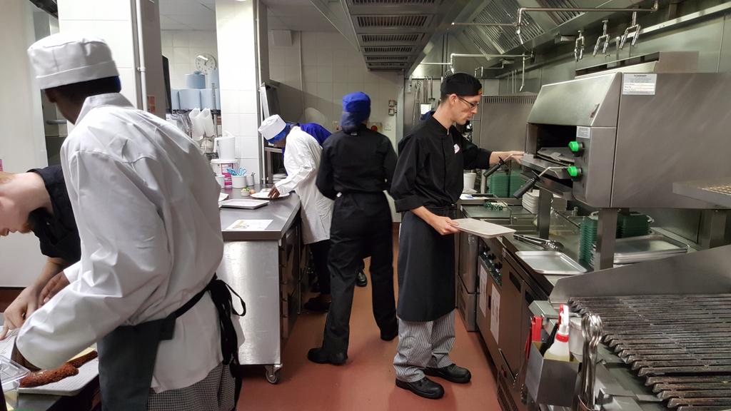 Academy Central tweet media