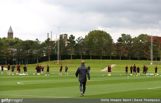waatpies's tweet photo. Pep Guardiola Has Cut Off The Internet At Man City's Training Ground To Force Players To Talk To Each Other... https://t.co/mo7Ns1Yxeg https://t.co/RPrPPshPr9