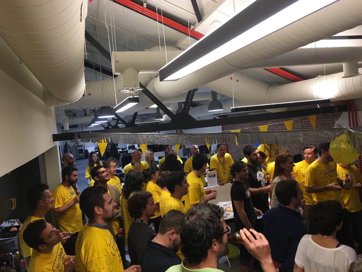 intelligenia's tweet photo. Ayer participando en el #Networking de @TechHubMadrid en nuestra sede en Campus Madrid de #Google #TechHubDay https://t.co/hi9uJKz65r https://t.co/SHfNhptuoi