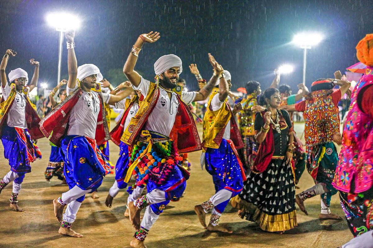 Navratri: Amdavadis keep their fingers crossed for 5th night, Met issues very heavy rain warning