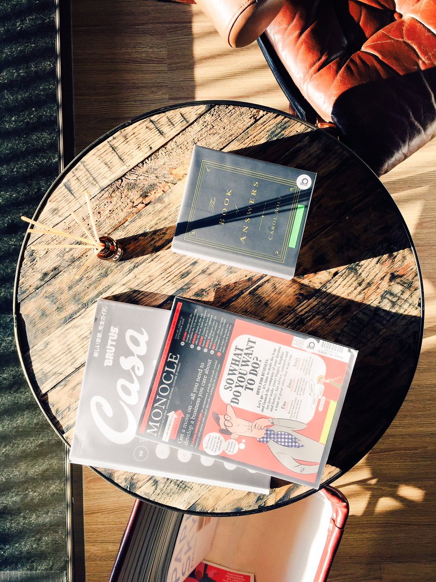 ABOVTIME's tweet photo. THE SCENT OF READ WHILE TRAVELING.
#BOVEN #HOMEHOTELDAAN #ABOVTIME #READINGISPOWER #SCENT #TAIPEI #TAIWAN https://t.co/dMaMP8DjqF