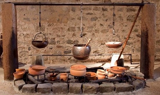 desonkitchens's tweet photo. Thinking it might be time to upgrade your kitchen or invest in a brand new one? Give us a call on 01962 863724. https://t.co/nXCdVX6QGo https://t.co/irLWp54ME4