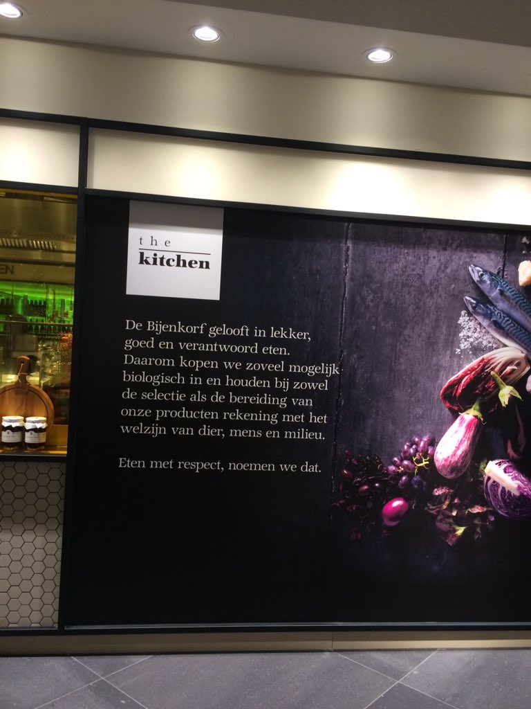 #KitchenUtrecht #deBijenkorf wat is het hier prachtig geworden <a href="/keeswezel/">Kees van Wezel</a> jammer dat je er niet was-;) volgende keer beter!