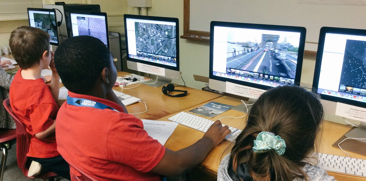 efmoore's tweet photo. We are #VirtualTravelers - spanning the global - seeing amazing sights! 🌏@googleearth https://t.co/iBDxRaipq0