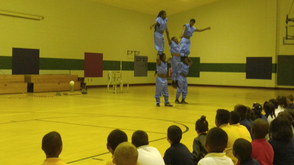 KiaBrunson's tweet photo. "STEAMING" it up with the Kenya African Acrobats! #wpebringingthearts https://t.co/4zSpyNde7f