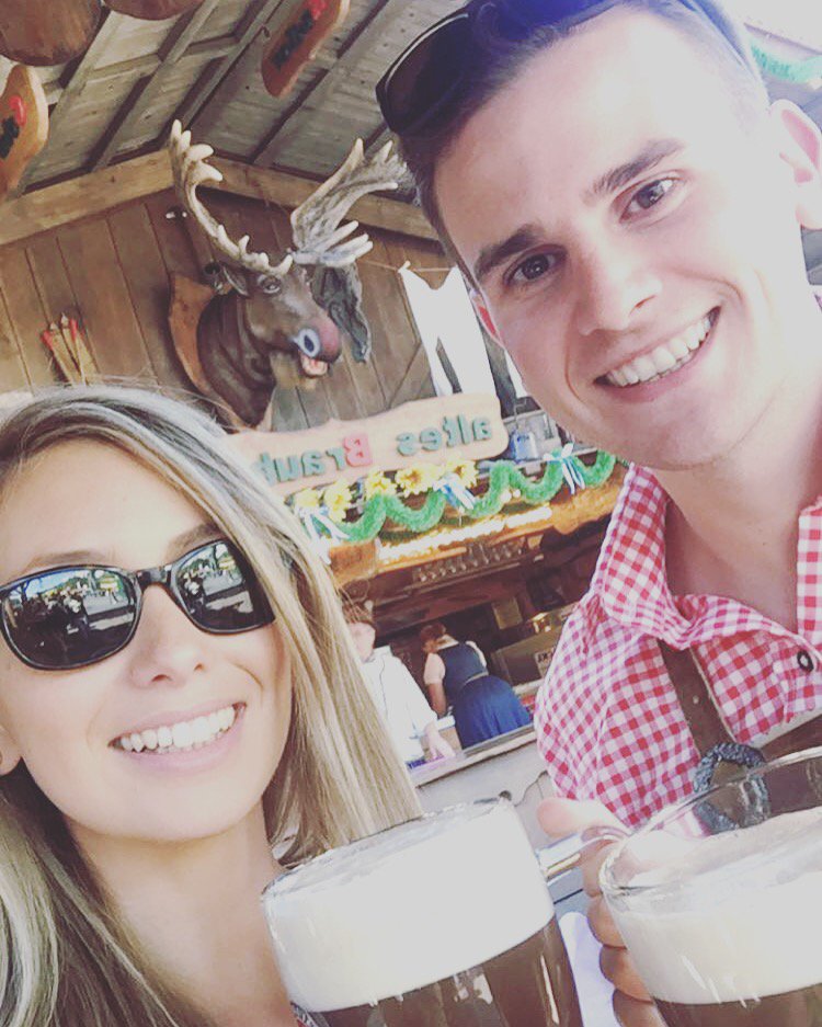 LeonieHowlin's tweet photo. Thanks to @entertainmentIE for an amazing weekend at #Oktoberfest #contiki #prize @David_KWilliams https://t.co/NBM2WzQAw1