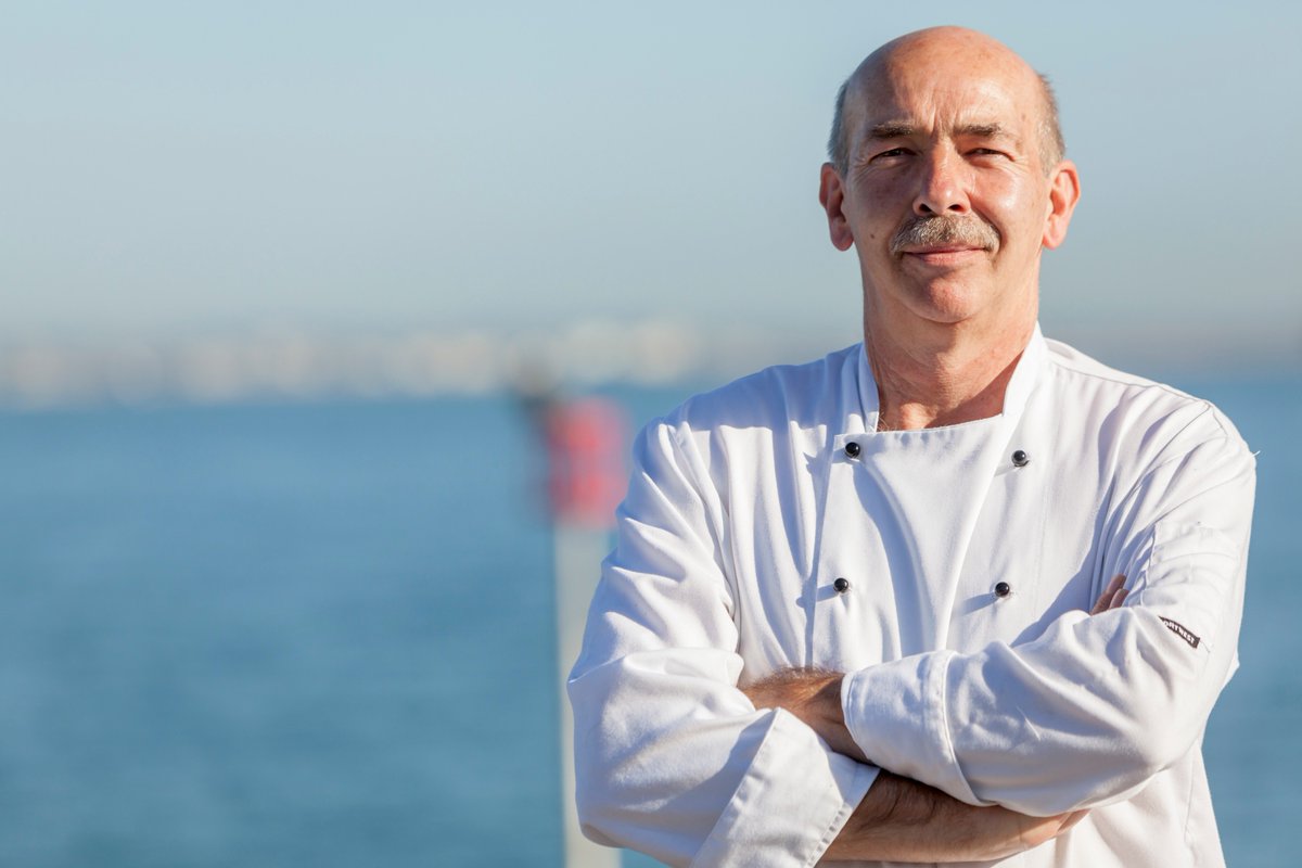 seaviewhotel's tweet image. Here come the chefs... @SeaviewChef @dillonavis Paul @Jordan_Sunn 
Team behind #BibGourmand @MichelinGuideUK 
ThankU2 our customers too x