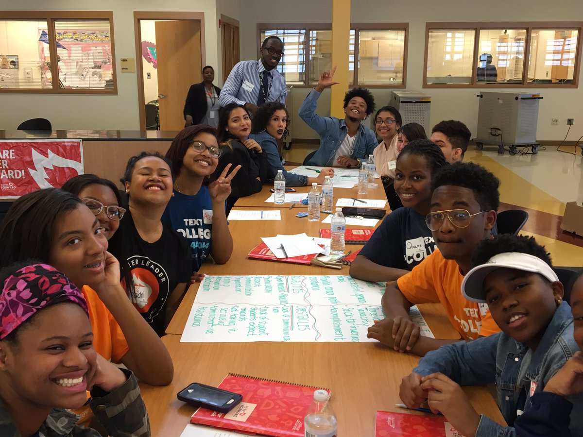 OHHSPEERLEADERS's tweet photo. Our Peer Leader Teams Lookin Good #wenavigate #peerforward @CollegeSummit https://t.co/6fwDGGB6He