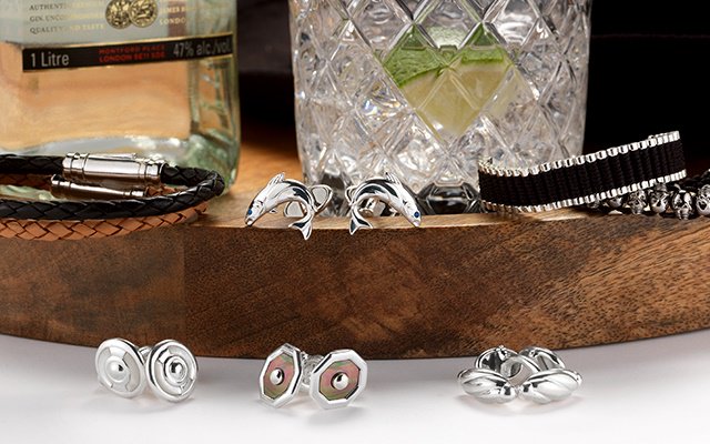 Gentlemen with impeccable class require the pieces of our modern men’s collection. bit.ly/2dnLVef