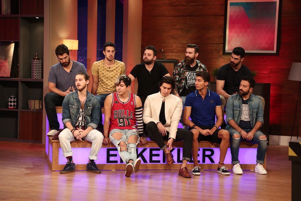 TV8Goz6's tweet photo. #Göz6 erkekler evinde neler yaşanıyor? Yeni bölüm 17.30'da @tv8 'de! https://t.co/zKGF9wlPrD