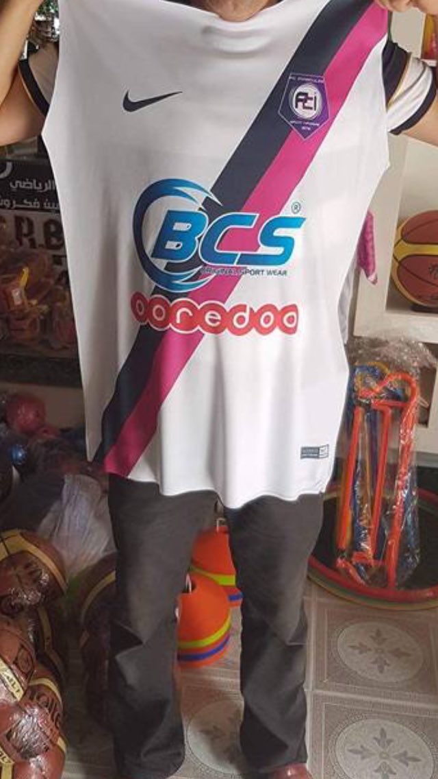 FcImmaculee's tweet photo. Les nouveaux maillots de l'équipe première! #TeamFci https://t.co/iF5qnG0Tna