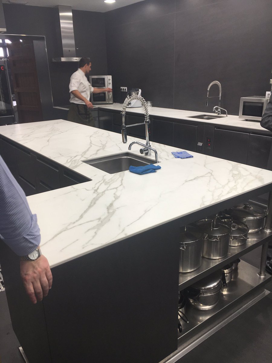 surfacecollect's tweet image. 