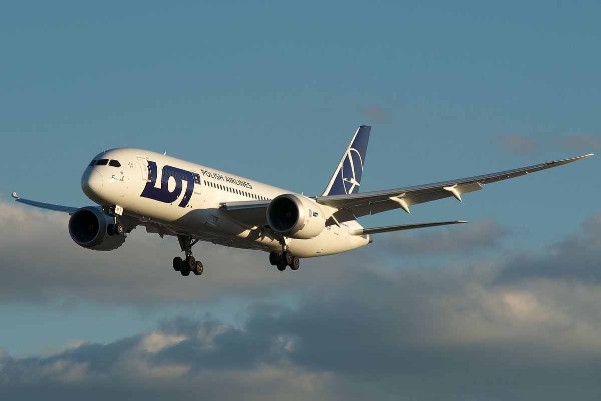 LOT Polish Airlines expands US flights. Warsaw-Newark connection to launch April 2017 tinyurl.com/go2u2nq