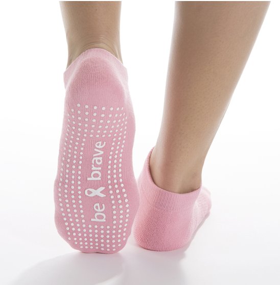 PilatesDevizes's tweet image. SUPPORTING #BreastCancerAwarenessMonth £5 WILL BE DONATED FOR EACH PAIR OF PINK ‘BE BRAVE’ STICKY SOCKS BOUGHT