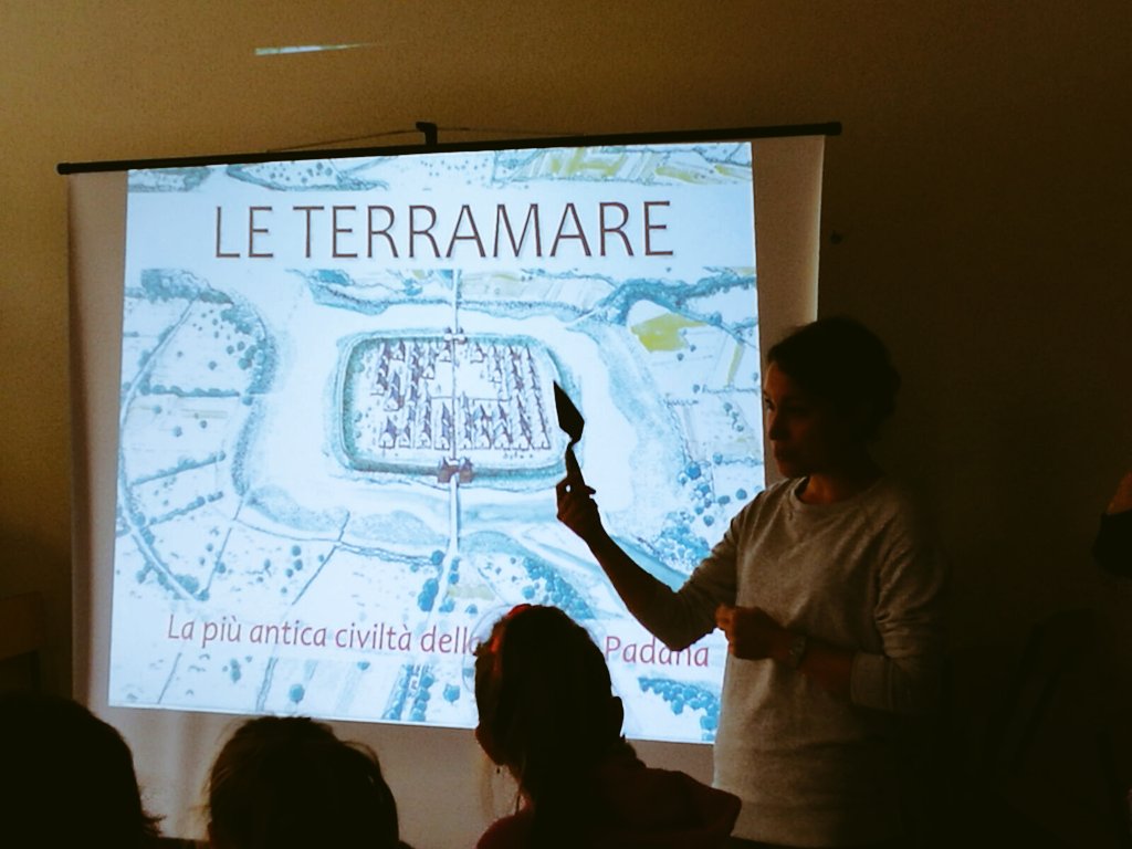 Alla terramara si è aperta la stagione della #didattica! #pubarch #education
