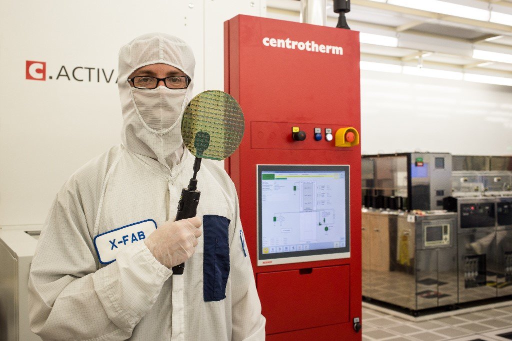 CommerceGov's tweet photo. PowerAmerica Manufacturing Day: Building a Manufacturing Ecosystem for Clean Energy https://t.co/qXnGITs4IP @poweramer @MfgDay #cleanenergy https://t.co/fhPg7BPsSB
