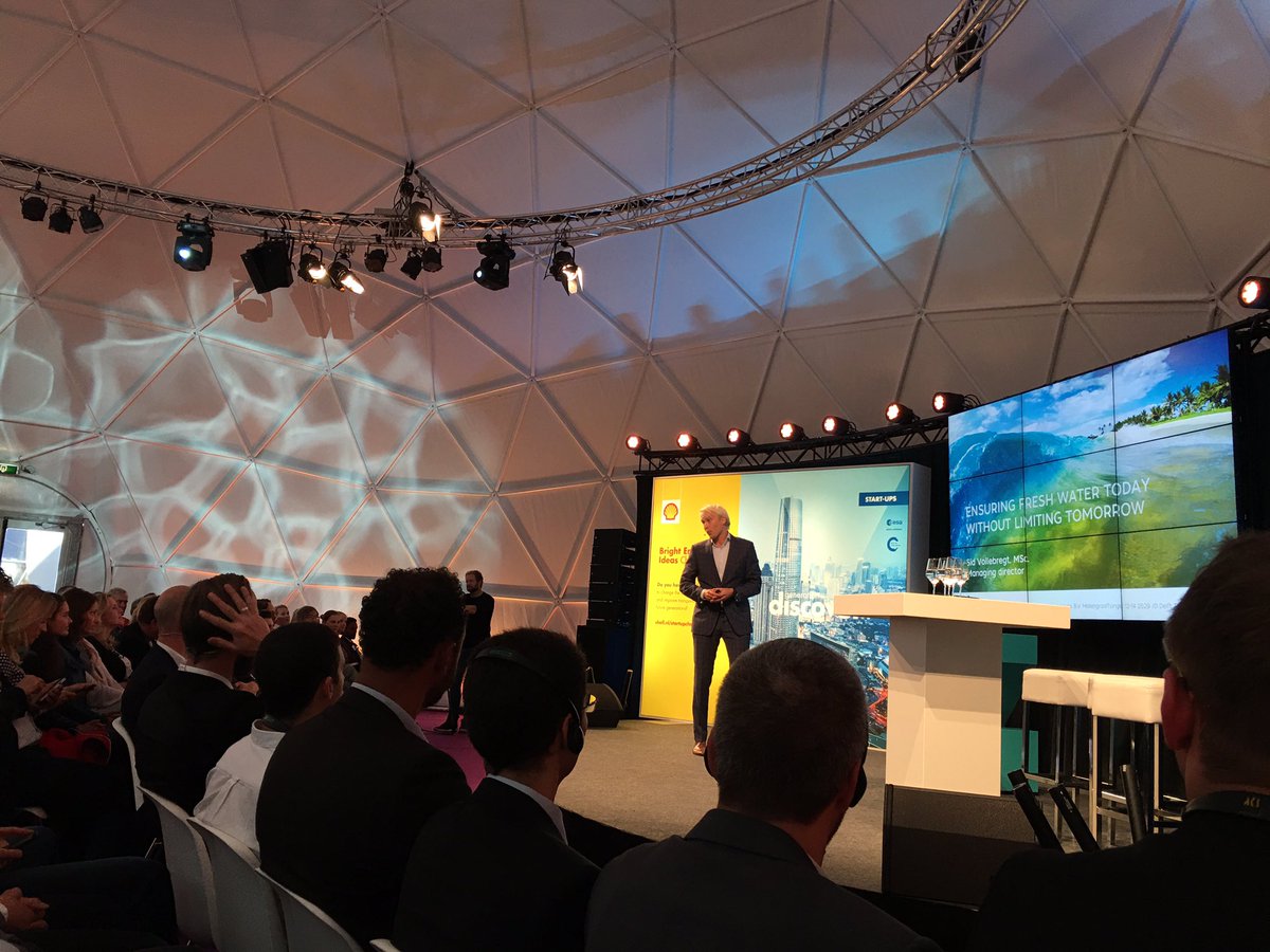 CelinaWangNL's tweet image. Live: @RTLZ #ztalks @Elemental_Water on stage about #desalination #water by #renewable #energy at #generationdiscover festival #inspiring