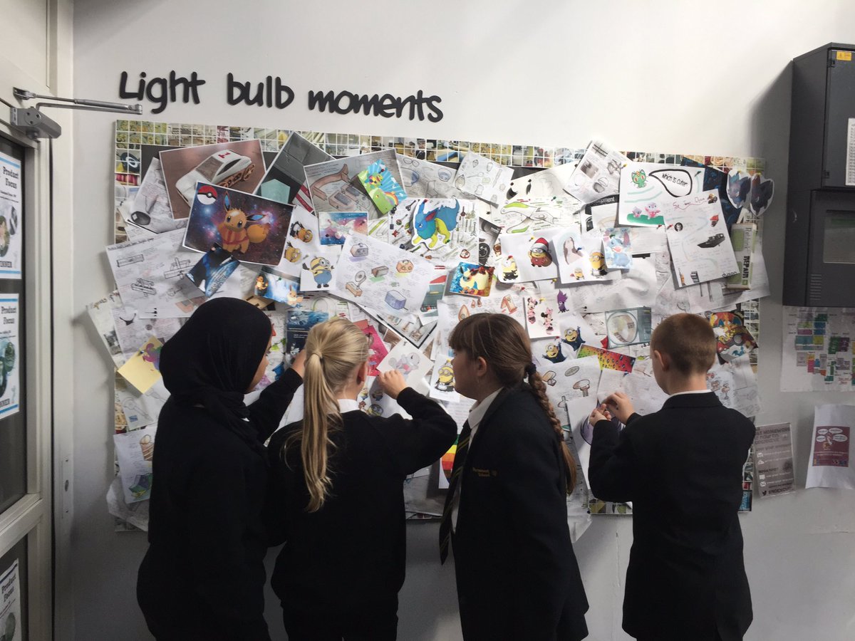FernwoodDT's tweet image. #lightbulbmoments #dynamicdesigns #year8 #cad #dtchat #minions