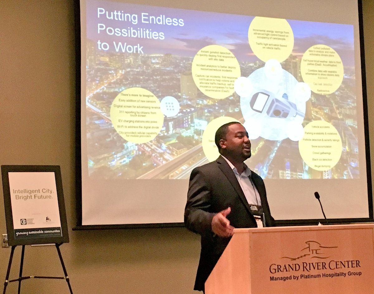 CrescentElectrc's tweet photo. Intelligent City. Bright Future. @currentbyge discusses #IntelligentEnvironment for Cities at #gscdubuque. Attendees get a Bright Stik 2pack https://t.co/2TzTr5NuTU
