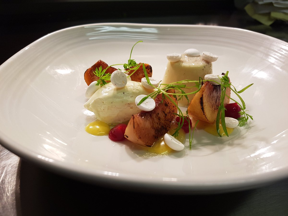 smrtfoods's tweet photo. Lovely dessert #white #peach  #Almondmilk #glutenfree #tasteofdulse #galwayhour @GalwayHour https://t.co/MKV6u6TDHR