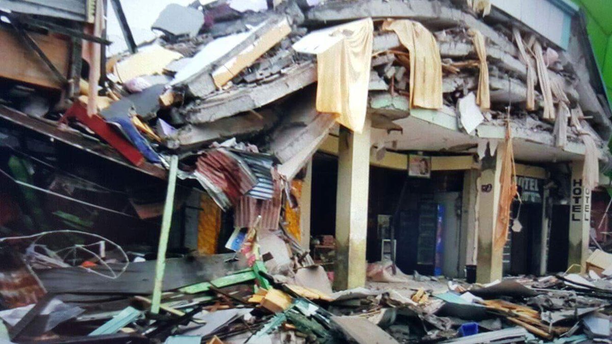 MissionToEcua's tweet photo. The current situation in Mantra is truly heartbreaking. Donate today to help us rebuild homes for the victims. https://t.co/uGnitUXCEV https://t.co/k0xu6epb07