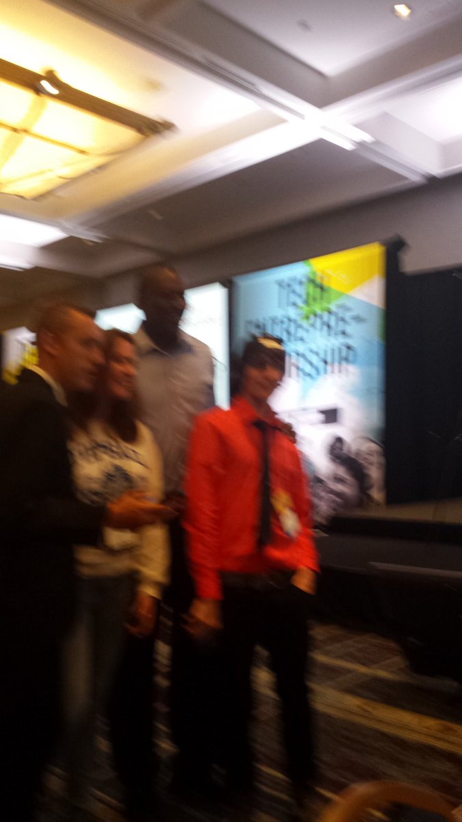 StanleyPage9's tweet photo. Swartz creek students with Lomas Brown https://t.co/hVcOxNGULg