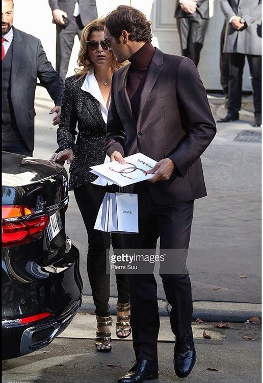 Roger Federer attends Paris Fashion Week (PICS INSIDE)!
