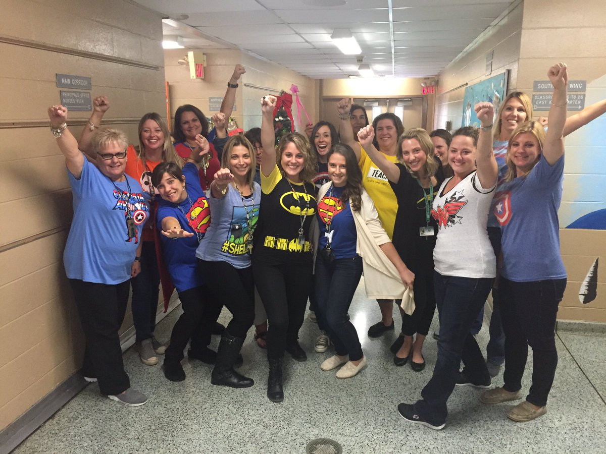 mrsquesada26's tweet photo. We're teachers! What's your superpower?? @RMascenik26  #1wtsd @WdbgSchools https://t.co/3LAx4pkAih