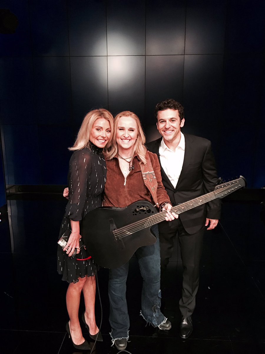 metheridge's tweet image. I had a blast with @KellyRipa and @thefredsavage this morning! Crazy excited about @colbertlateshow live tonight after the debates! #busy
