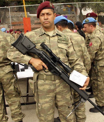 ertemsener's tweet photo. Şuraya bir adam ADAM koyalım.
30 kurşunla ölümsüzleşen bir adam. Unutmadık !
Vatan Sana Minnettar.
#ÖmerHalisdemir https://t.co/fevrqXUKkd
