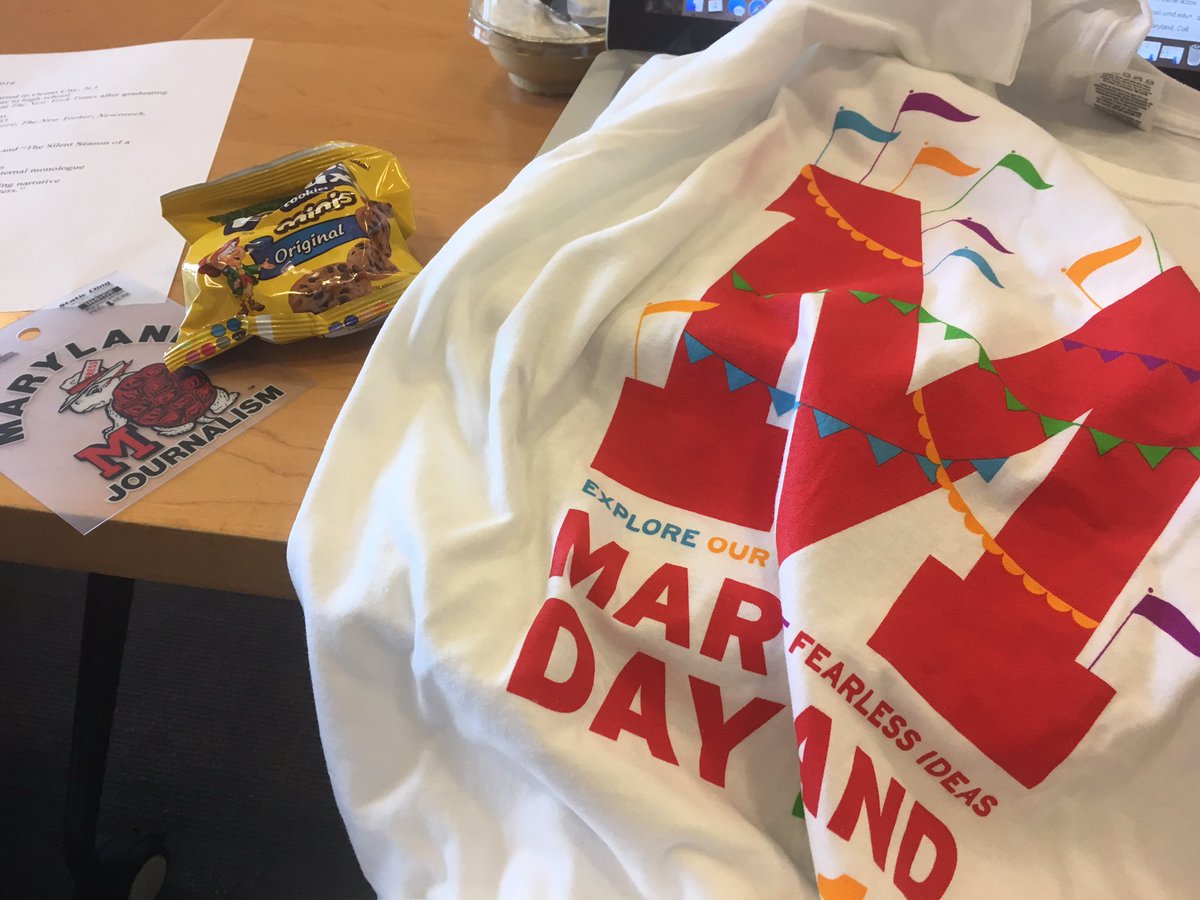 jacqbh58's tweet photo. Guess I'm pretty knowledgable abt news bc I won this cool stuff. I'm pretty proud to be part of the #5 U.S. journalism school #UMDisEngaged https://t.co/NJvsKErClm