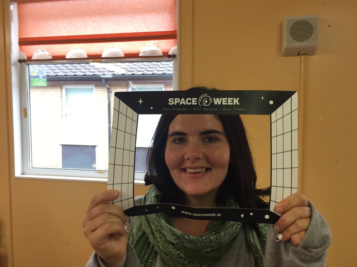 hsclscoilmhuire's tweet photo. Celebrating @ScienceWeek this week @hsclscoilmhuire Look at our Mams having fun ! @scoilmhuirescmj @ParentsCoSCMJ #ScienceWeek2016 https://t.co/UxLC1uHRLP