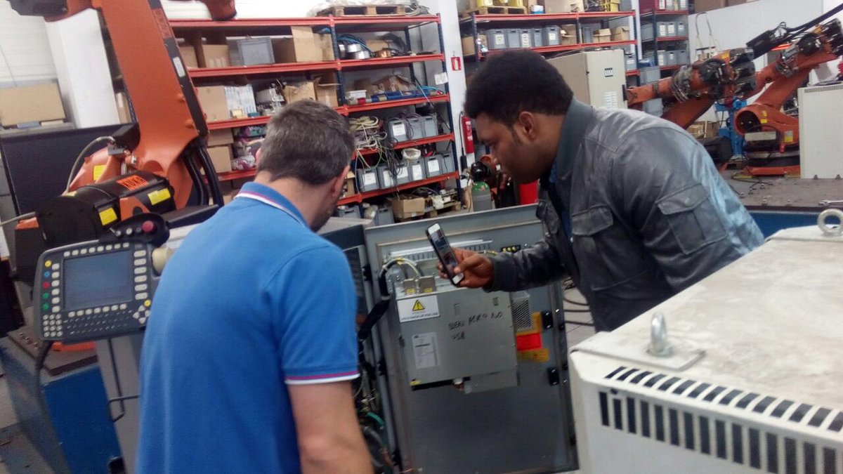 kwadwosafo_Jnr's tweet image. Be consistent, Observe, focus and reinvent yourself to be able to keep up. #halfmanhalfmachine #kantankaishere