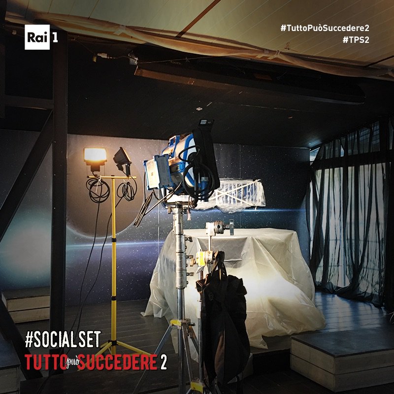 ChePuoSuccedere's tweet photo. Scorgete novità?
Vi diremo: non sono poche! Ma #NienteSpoiler!
#SocialSet #TPS2 https://t.co/PVDEtMeeLi