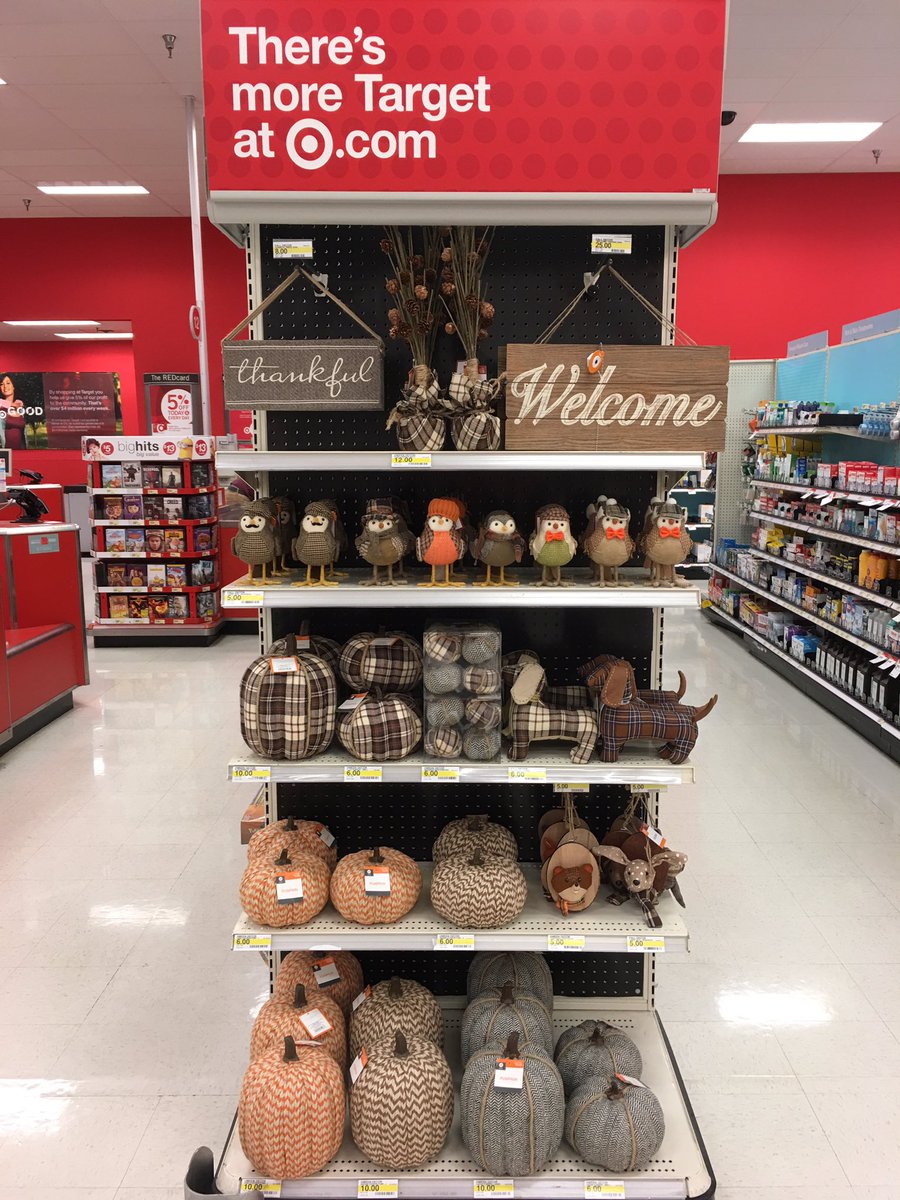 TheMcCumberShow's tweet photo. Harvest looking amazing at the front of the store to drive sales! #T0769 @unclejimmy291 @josev4target @kobiezim https://t.co/N6Bg7d0a0u