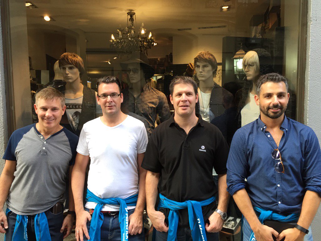 #avselfie team 8 ready