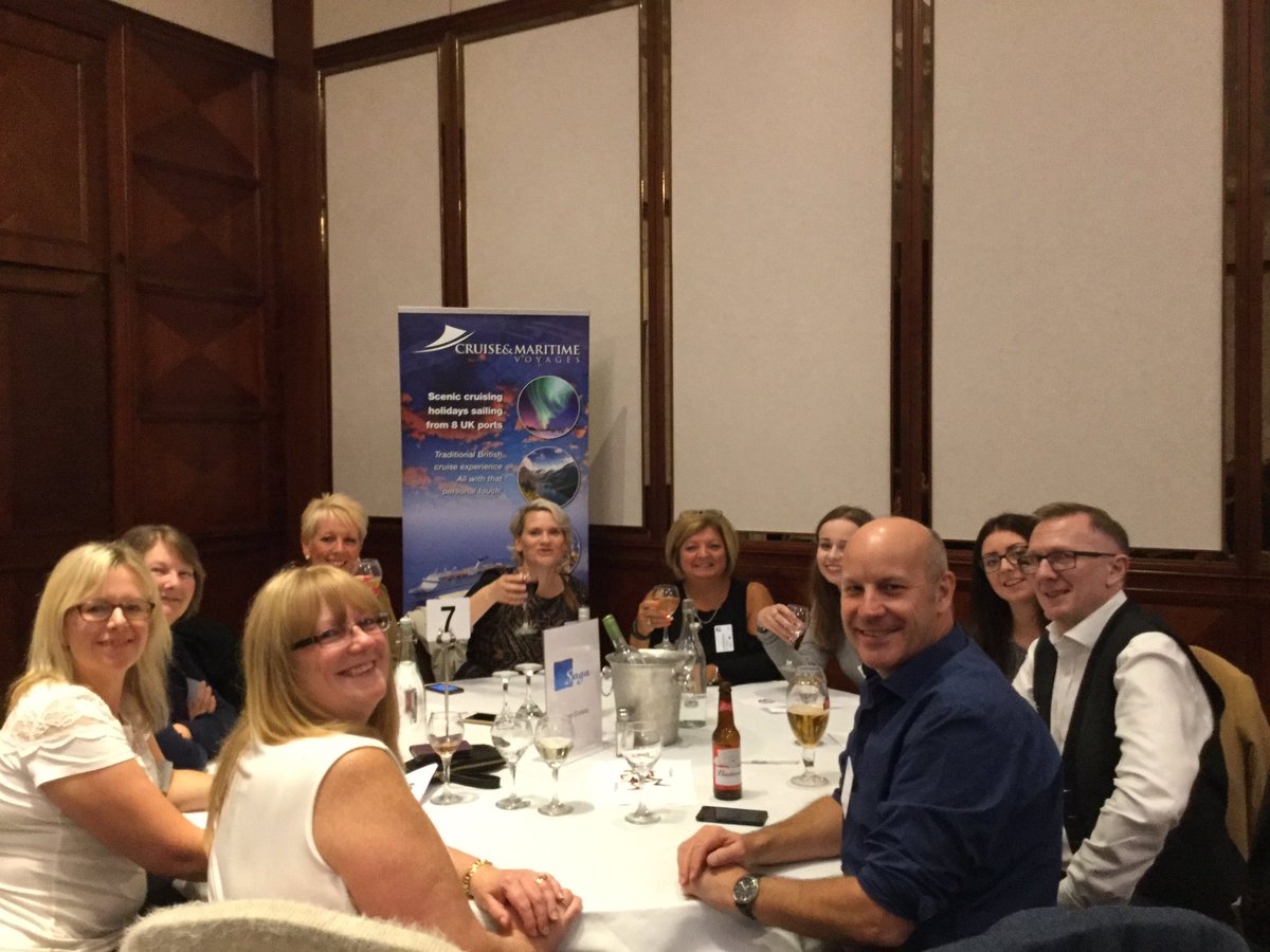 clairebrig's tweet photo. It's quiz night at the #advcruise16 https://t.co/sXomNoHwf3