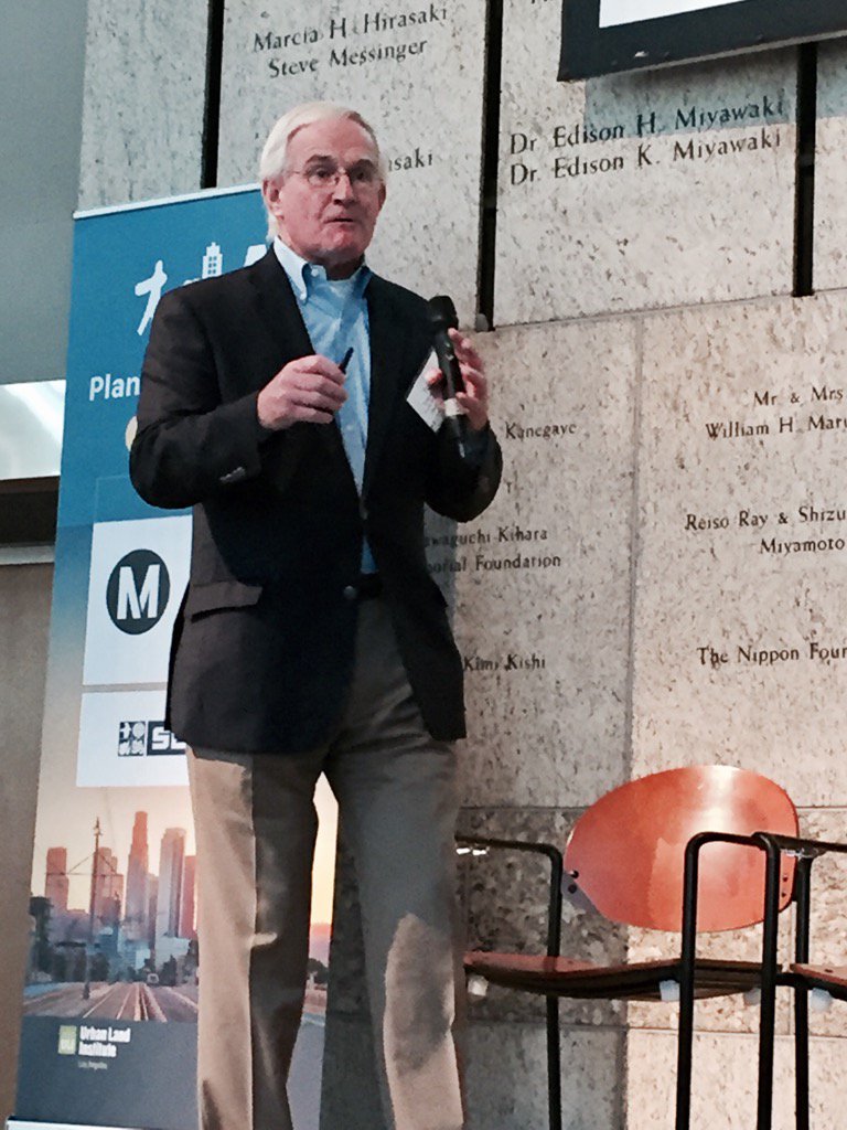 mbanner_8's tweet photo. @ulilosangeles ULI Senior Resident Fellow #Tommurphy the final speaker #TOLA2016 - Planning for Transit https://t.co/LYembUkBst