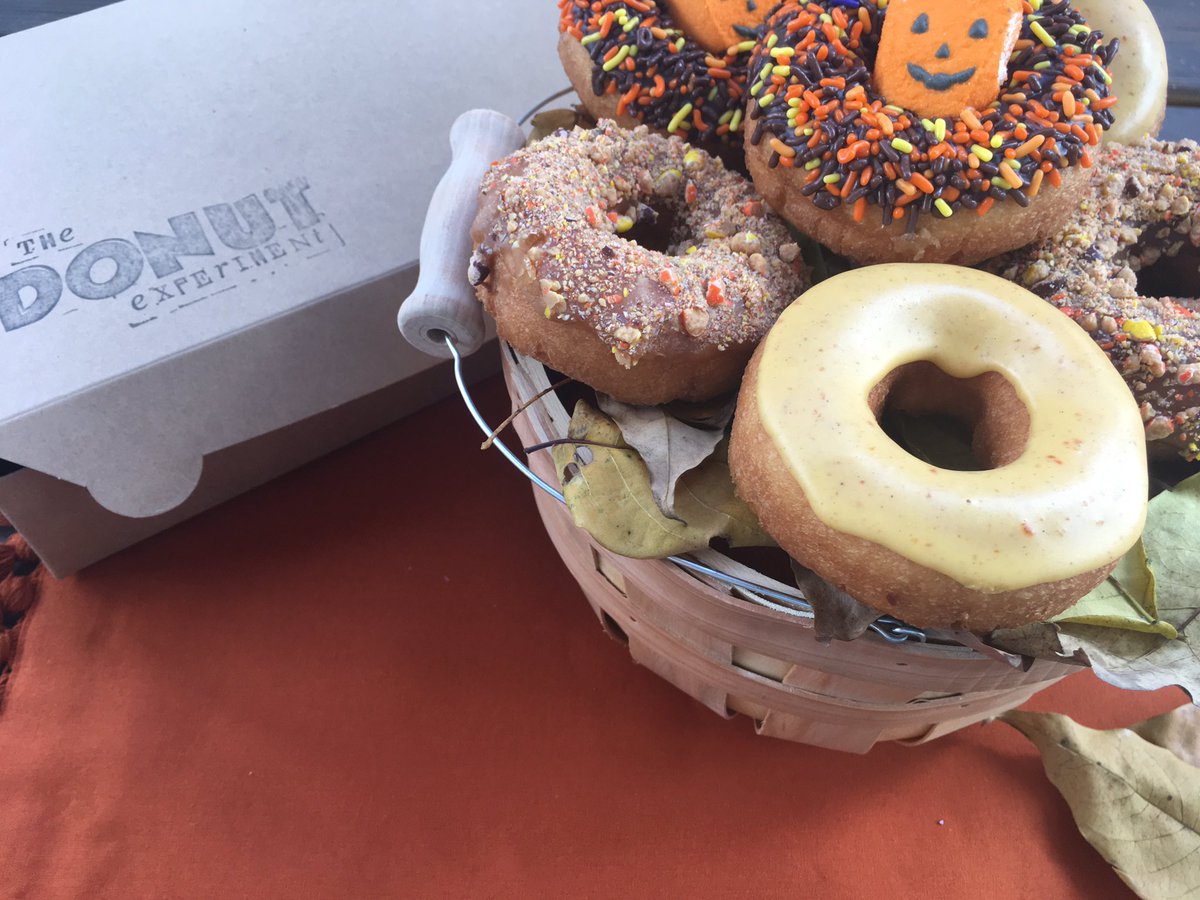 TheDonutExperim's tweet photo. Fall is happening...👌🏽🍂 #TheDonutExperimentGreenville #fall https://t.co/uHti13W5NT