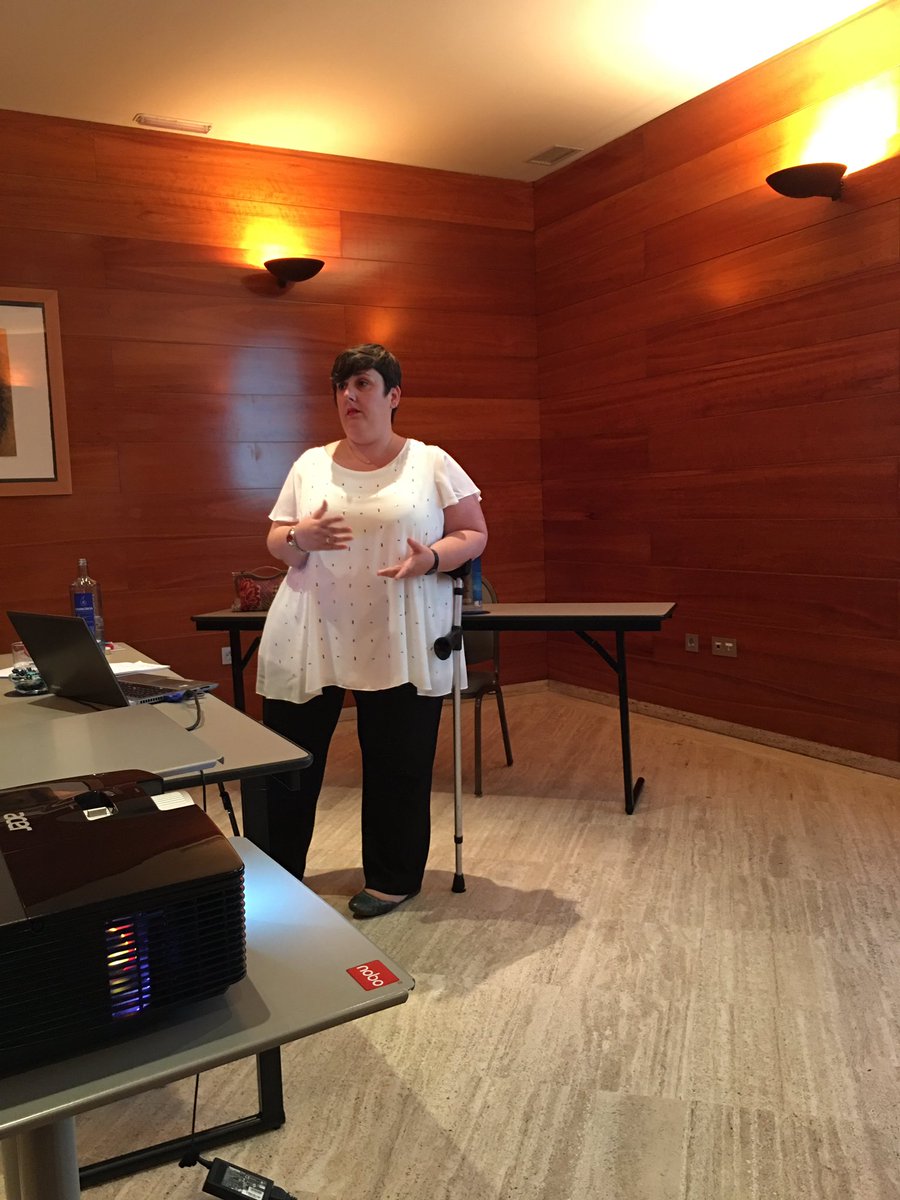 noa_rey's tweet photo. Ahora nos habla @laboticadetete #programaCESAR @SEFAC_aldia https://t.co/Mbpi8E1iFJ