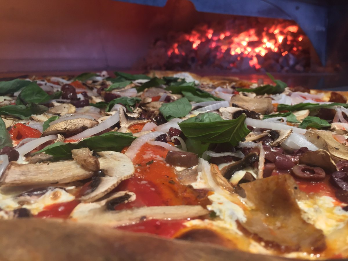 BrooklynPopUp's tweet photo. The nights get cooler and the oven gets hotter. https://t.co/ozGPnCeGq1