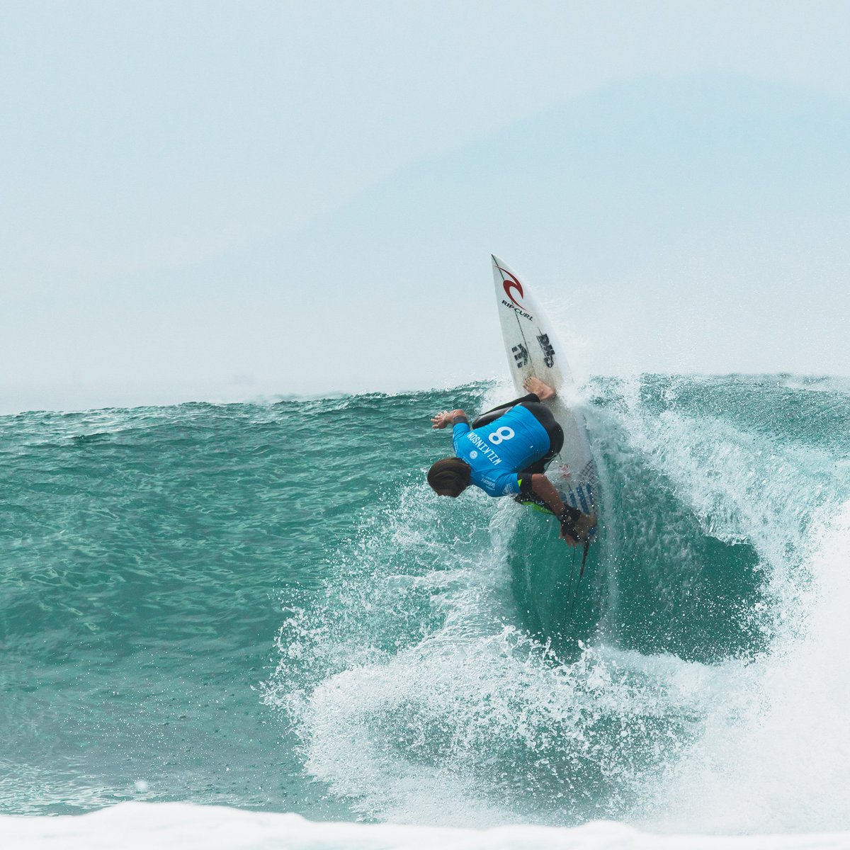 dhdsurf's tweet photo. @mattwilko8 with a new mind set and more prepared than ever before read to take on #QuikPro #France #MFDNA 6'0 x 18 3/4 x 2 3/8 https://t.co/r0Fyci5QYF