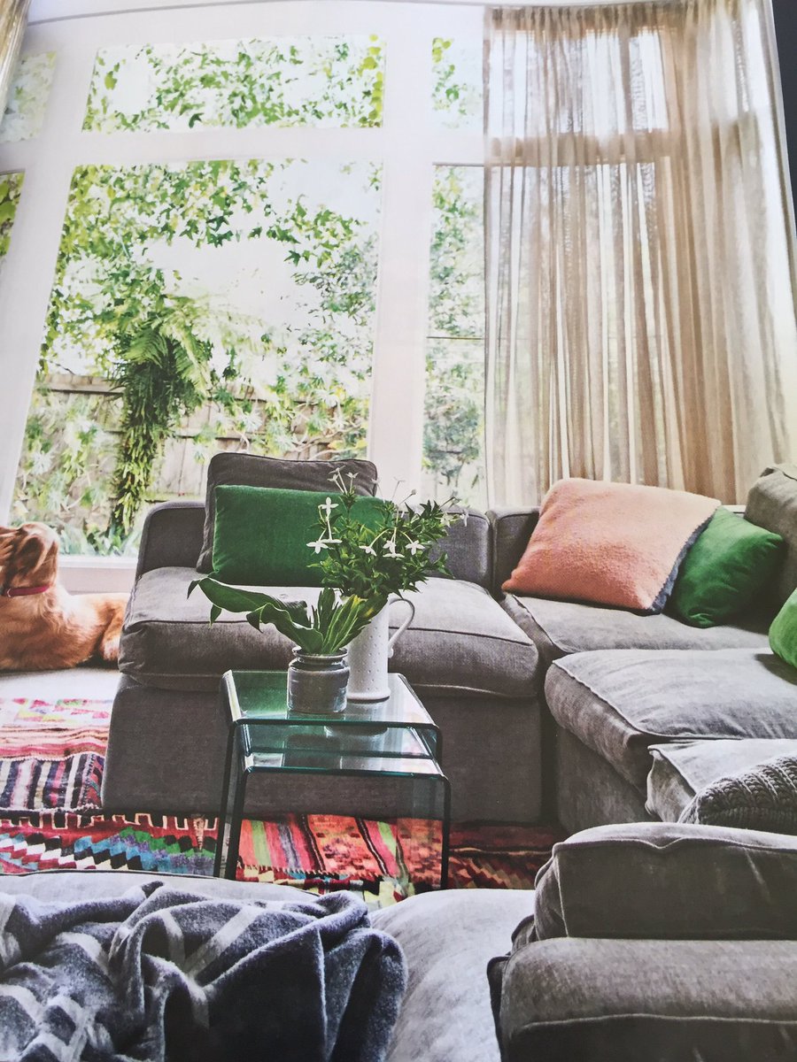 completecabsvic's tweet image. Colour pop, inside out inspo. 
#lovethatmag #completecabinetsvic 
03) 93978400